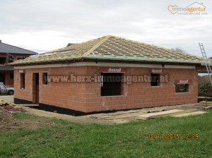 Bungalow 104 Walmdach Rohbau